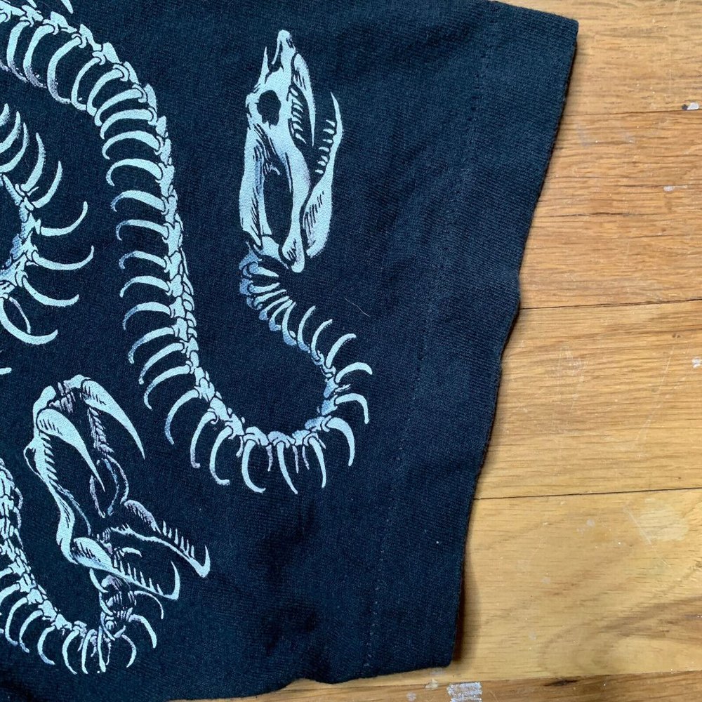 Vintage Liquid Blue Medusa Skull Single Stitch‎ T-Shirt  Snake Skeleton XL 1993 - Picture 6 of 8